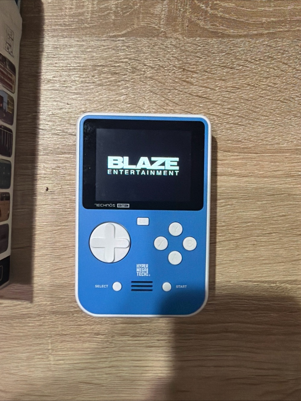 Console Super Pocket TECHNOS Ed. Wth 15 Games In (Compatible Evercade Card) - Picture 5 of 6